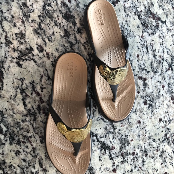 Crocs Sandals (bundle) - Picture 2 of 6